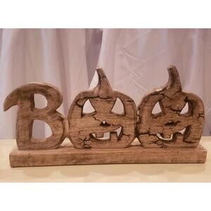 "BOO" Tabletop Decor Halloween Wooden Sign Letter "B" and 2 Jack-o-lanterns.